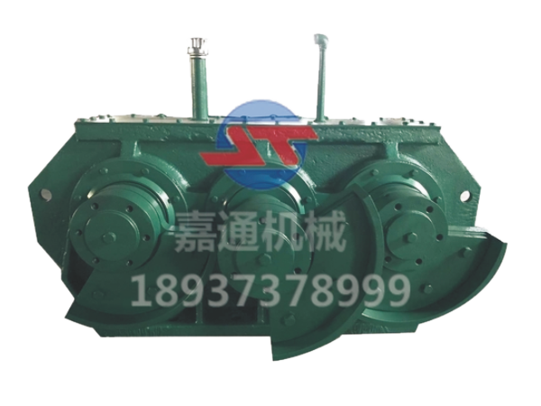 三軸強制同步稀油激振器